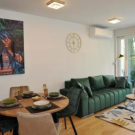 Apartment Carruba Split